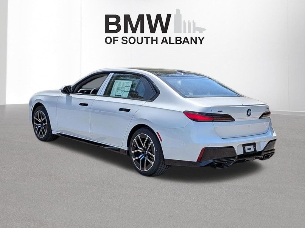 New 2026 BMW 760i xDrive Sedan