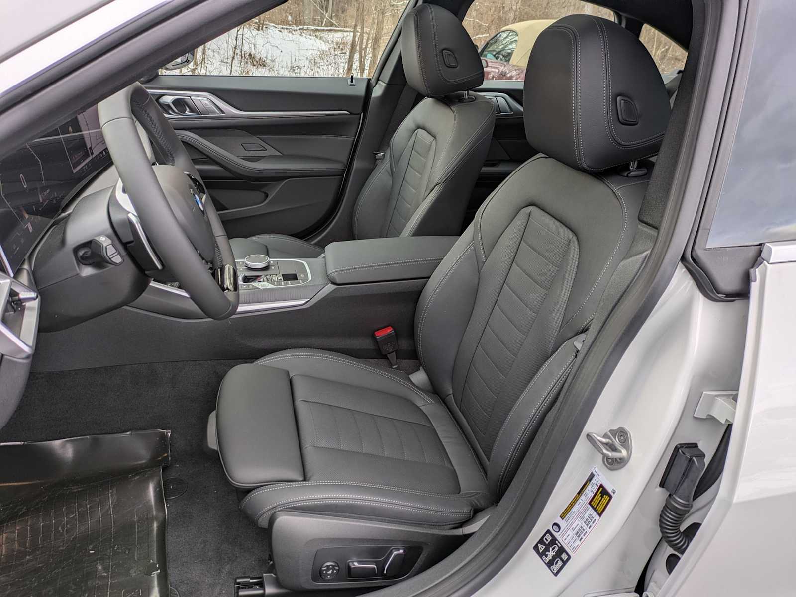 2026 BMW 4 Series 430i - Photo 10