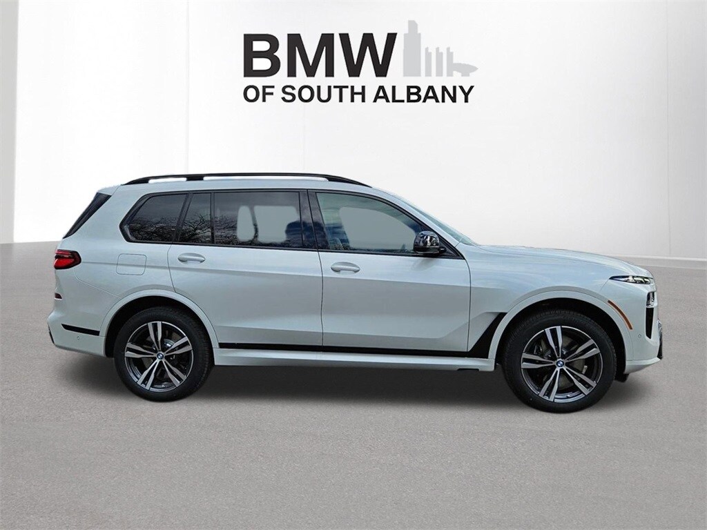 2026 Bmw X7 M60i photo 2