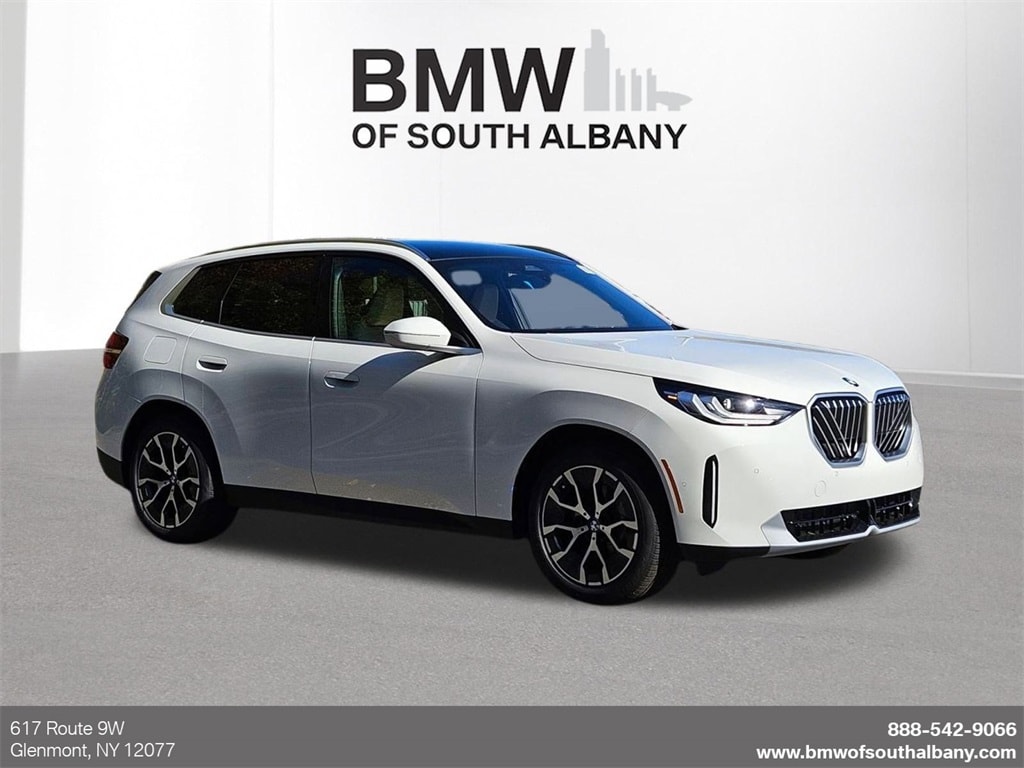 2026 BMW X3 30's photo