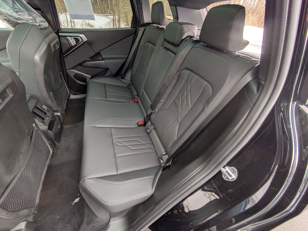 2026 BMW X3 30 - Photo 22
