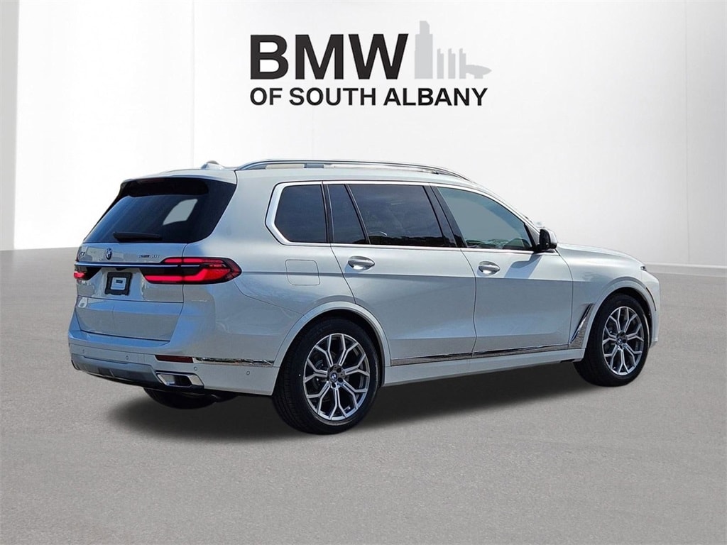 New 2026 BMW X7 xDrive40i SUV
