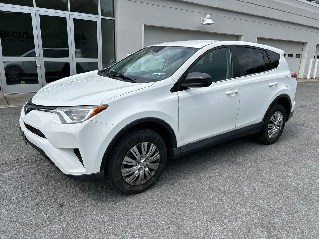 Used 2018 Toyota RAV4 LE SUV
