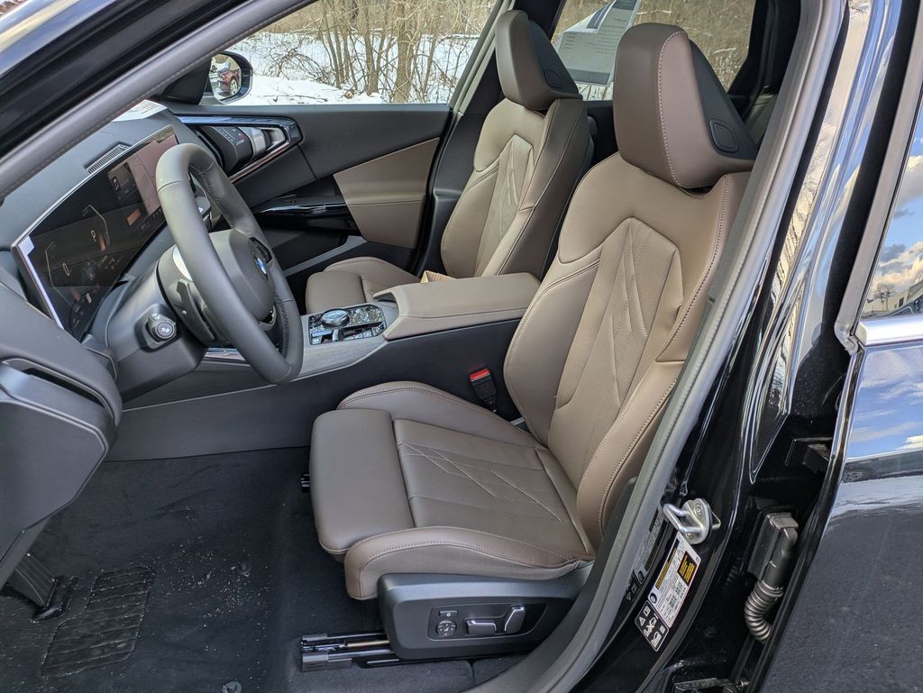 2026 BMW X3 30 - Photo 11