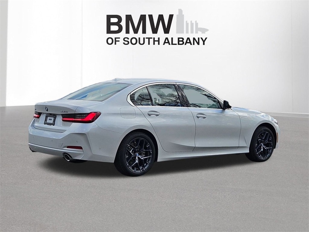 New 2026 BMW 330i xDrive Sedan