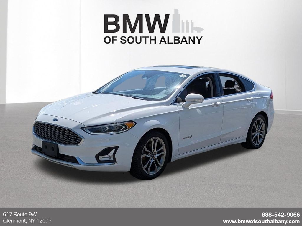 2019 Ford Fusion Titanium's photo