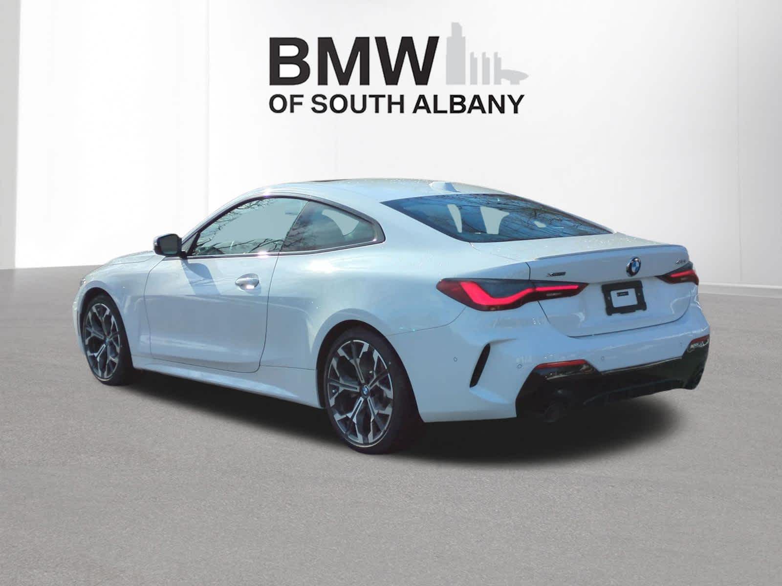 2026 BMW 4 Series 430i - Photo 4