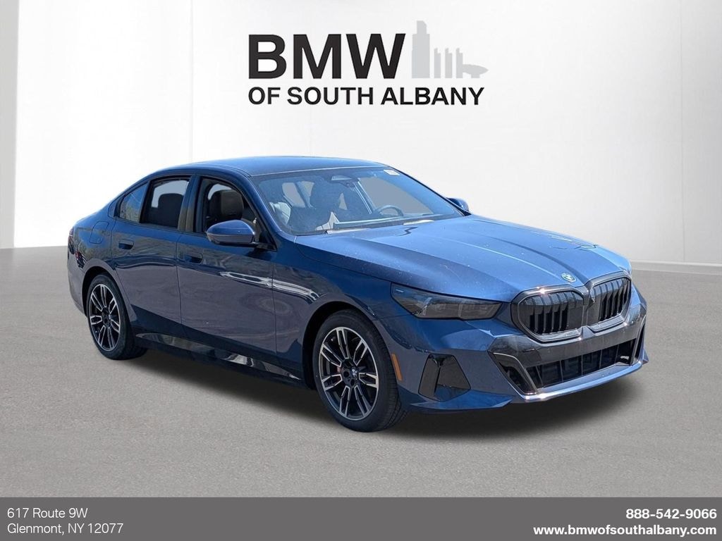 New 2026 BMW 550e xDrive Sedan