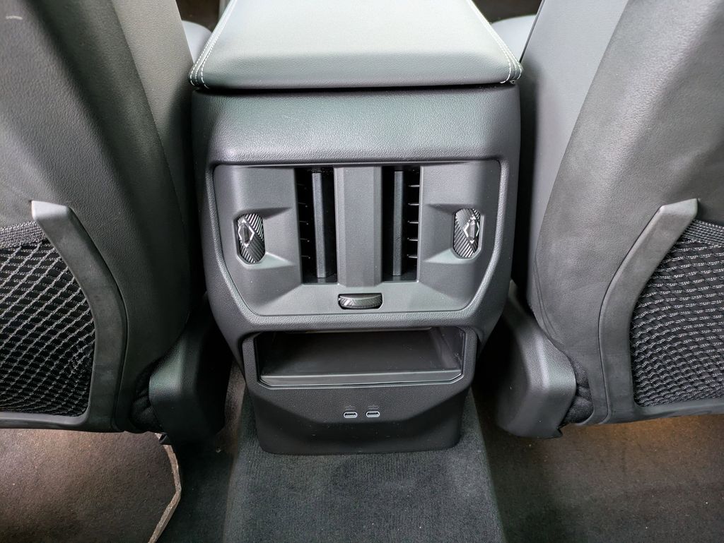 2026 BMW X3 30 - Photo 21
