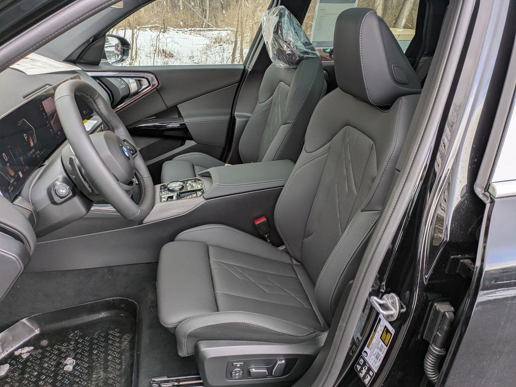 2026 BMW X3 30 - Photo 11