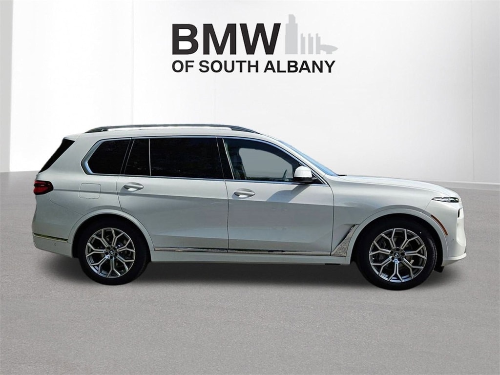 New 2026 BMW X7 xDrive40i SUV