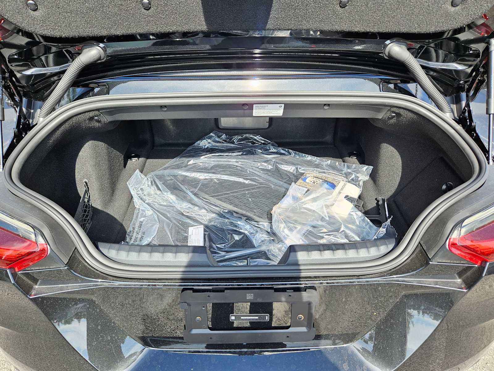 2026 BMW Z4 30i - Photo 18