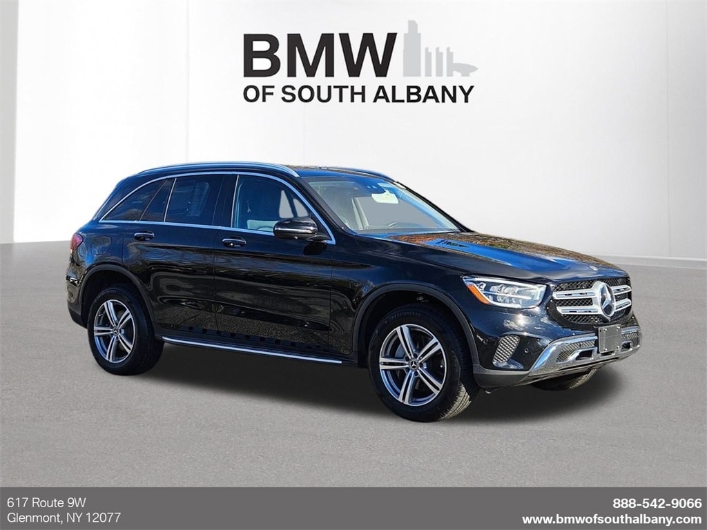 2022 Mercedes-Benz GLC GLC300's photo