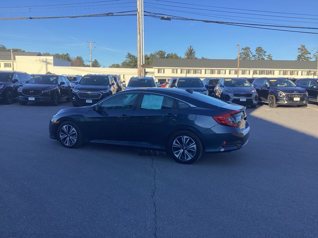 2018 Honda Civic EX-T photo 4