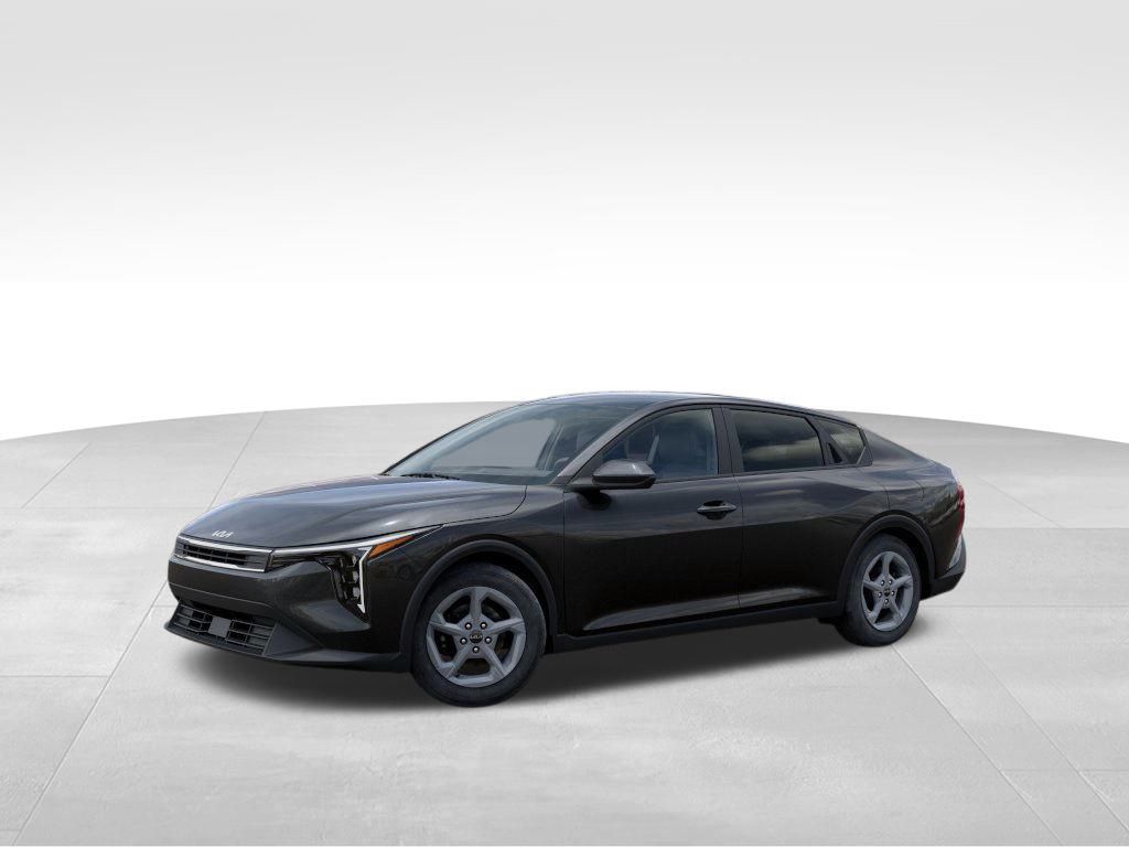 2025 Kia K4 LXS photo 3