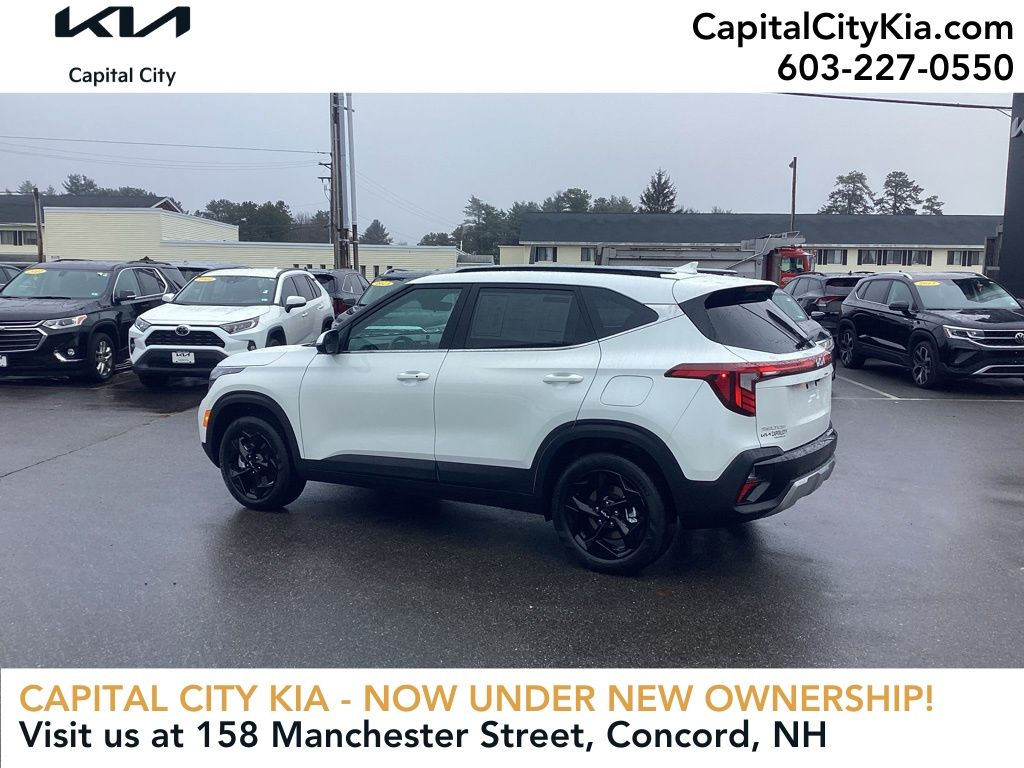 2026 Kia Seltos EX photo 4