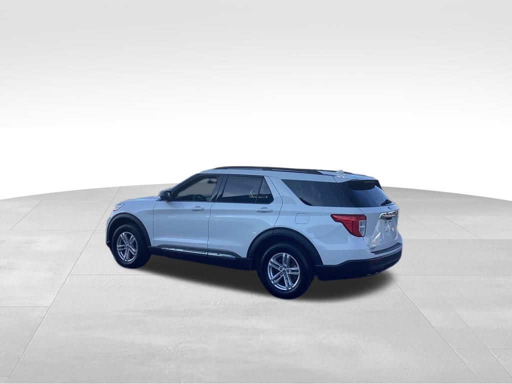2022 Ford Explorer XLT photo 3