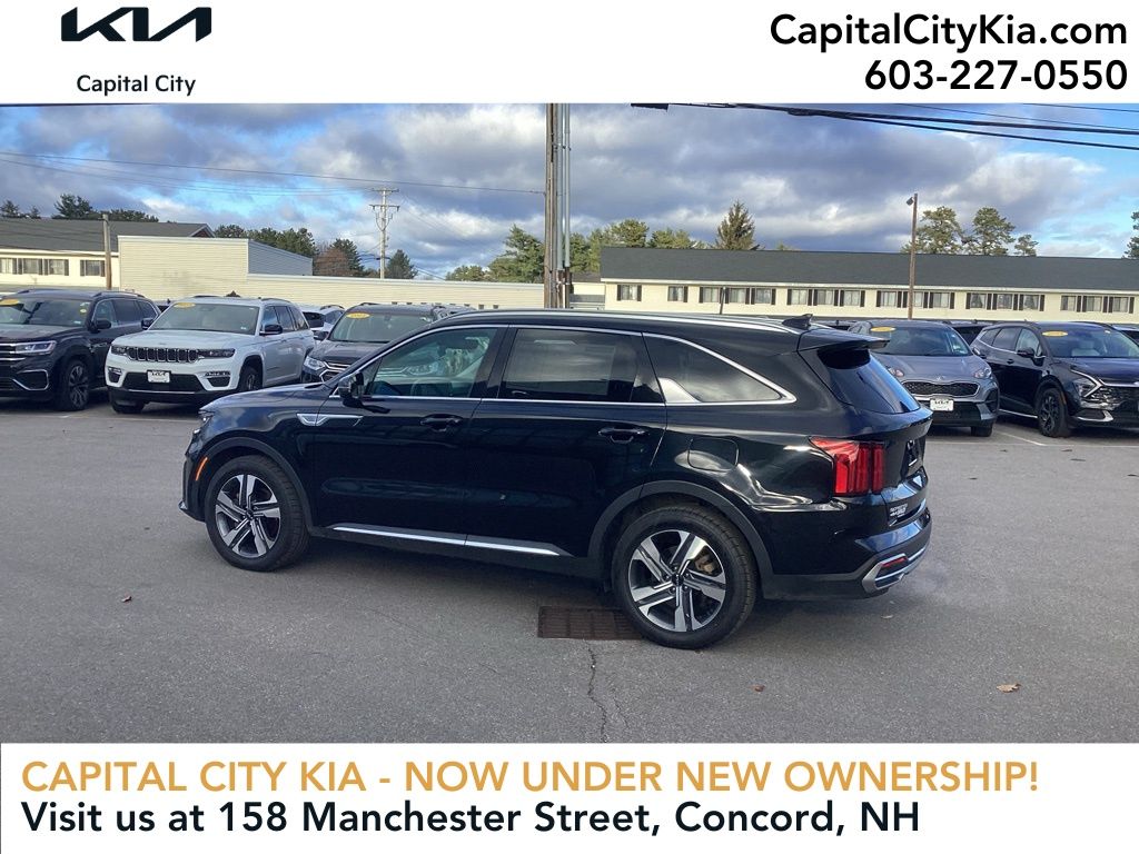 2023 Kia Sorento Plug-In Hybrid SX Prestige photo 4