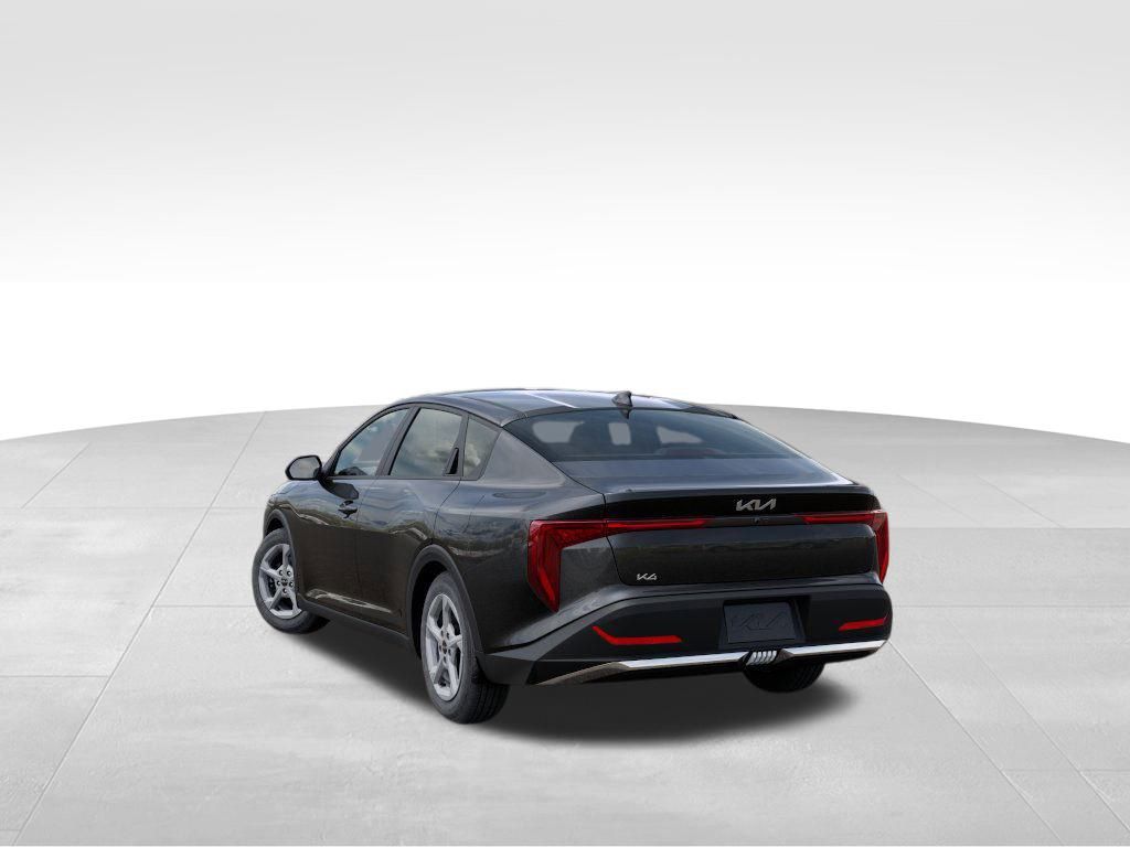 2025 Kia K4 LXS photo 4