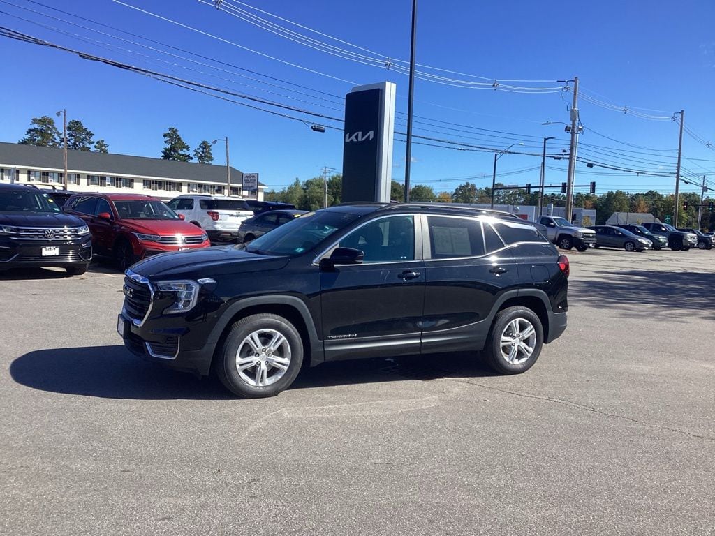 Used 2022 GMC Terrain SLE SUV