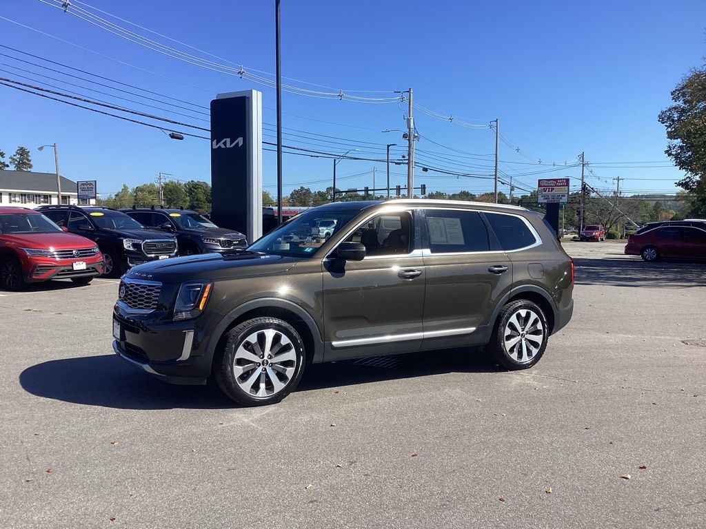 2020 Kia Telluride S photo 2