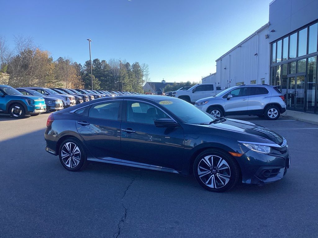 2018 Honda Civic EX-T's photo