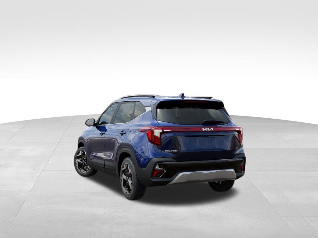 2026 Kia Seltos EX photo 2