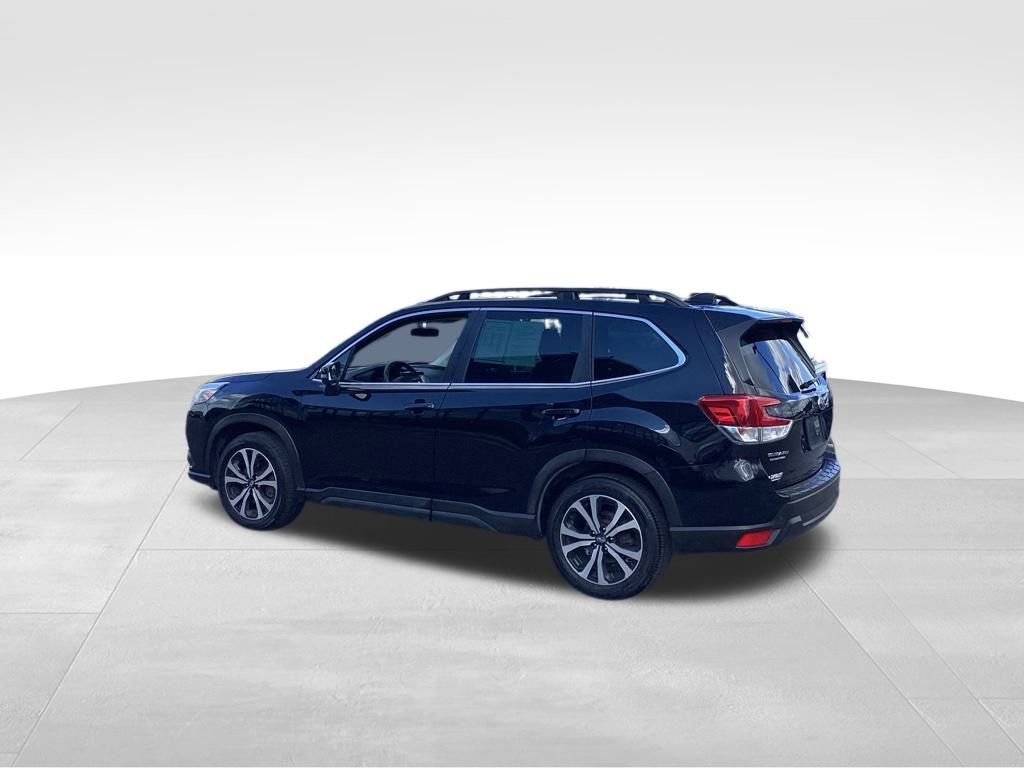 2022 Subaru Forester Limited photo 3