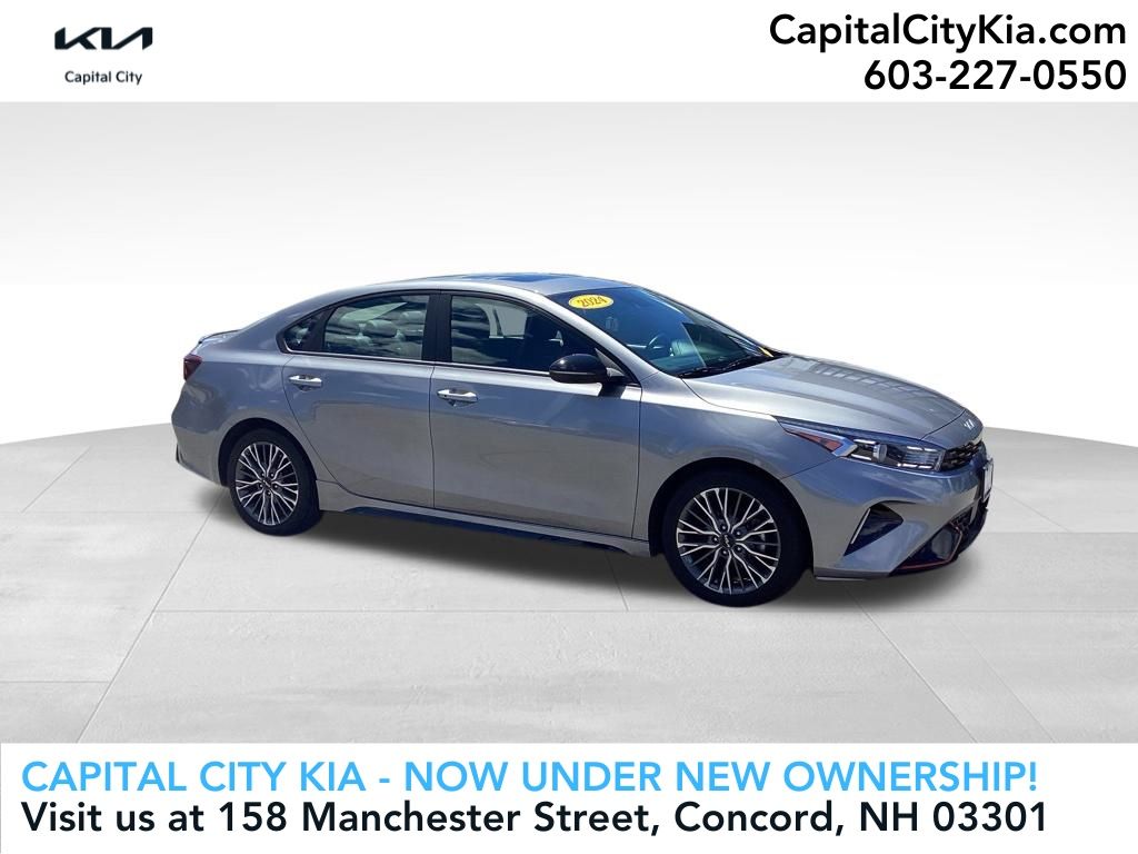 2024 Kia Forte GT-Line AT's photo