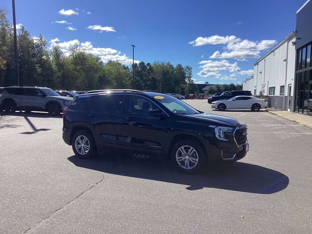 Used 2022 GMC Terrain SLE SUV