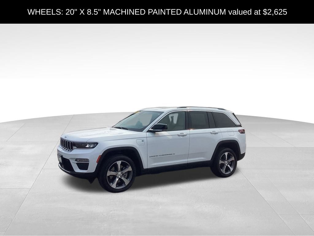 2023 Jeep Grand Cherokee 4xe photo 3
