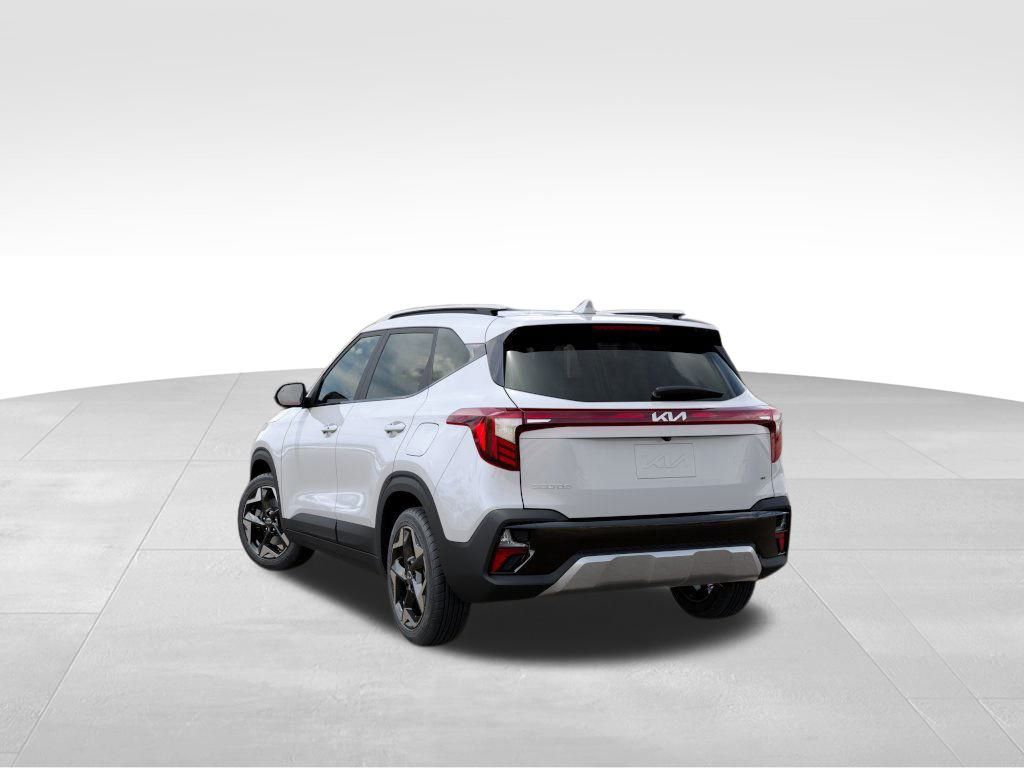 2026 Kia Seltos S photo 3