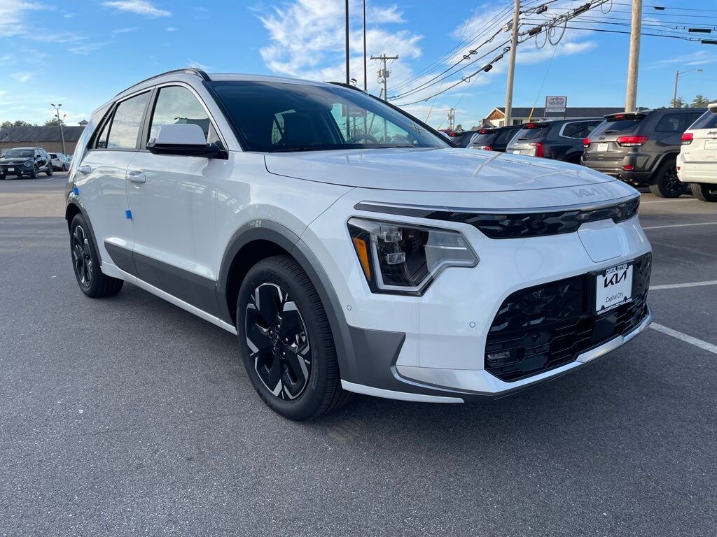 Used 2023 Kia Niro EV Wave SUV