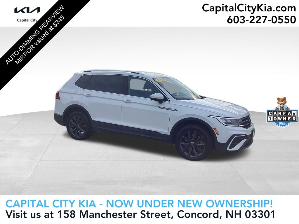 2022 Volkswagen Tiguan SE's photo
