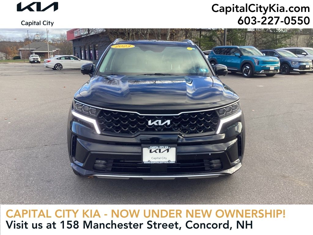 2023 Kia Sorento Plug-In Hybrid SX Prestige photo 2