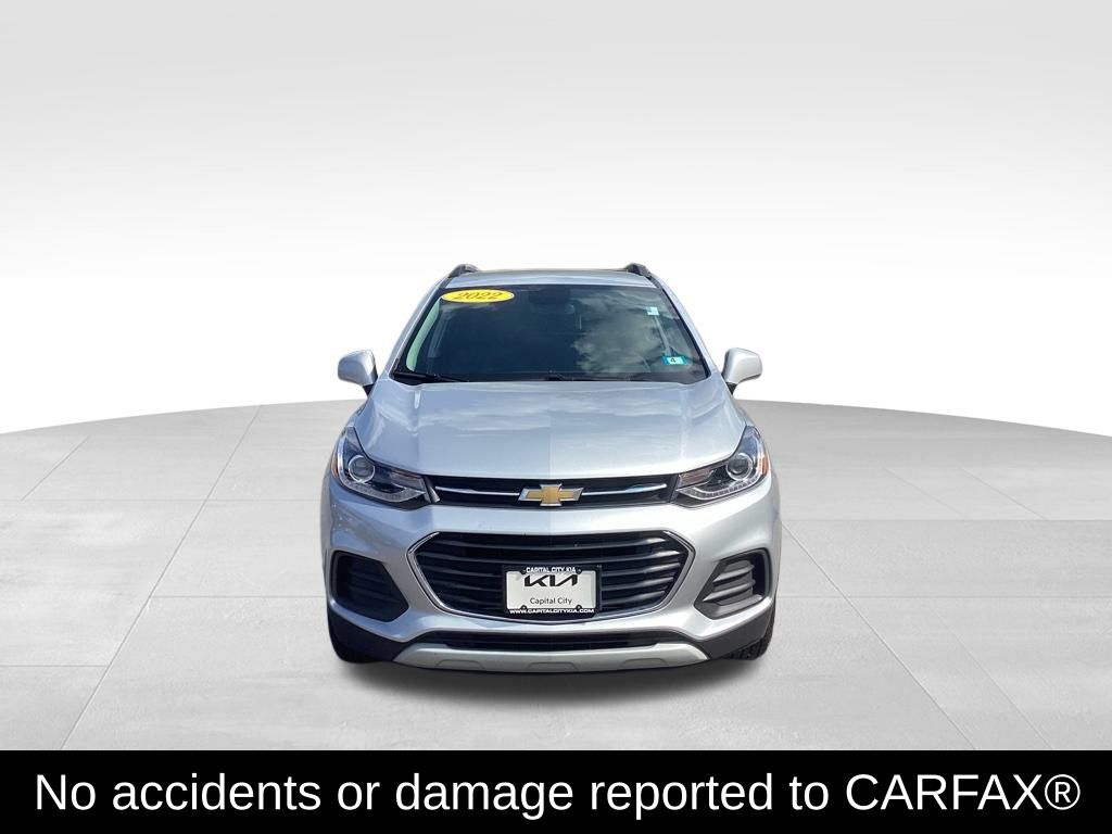 2022 Chevrolet Trax LT photo 2