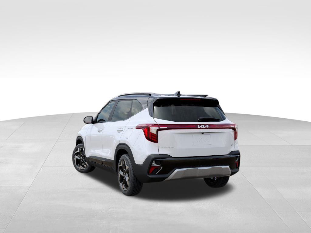 2026 Kia Seltos S photo 3