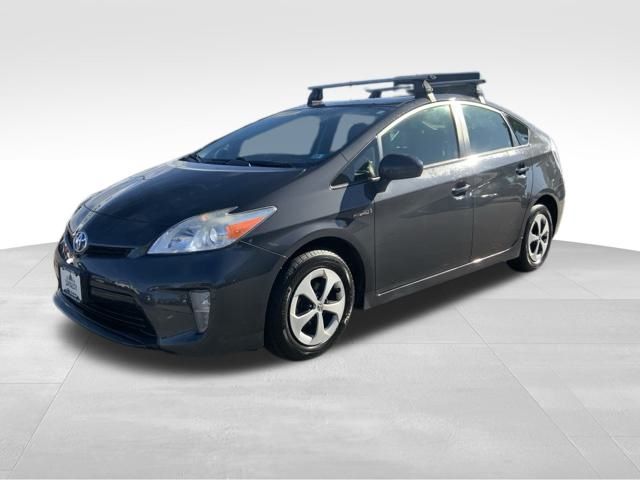 2015 Toyota Prius Four photo 3
