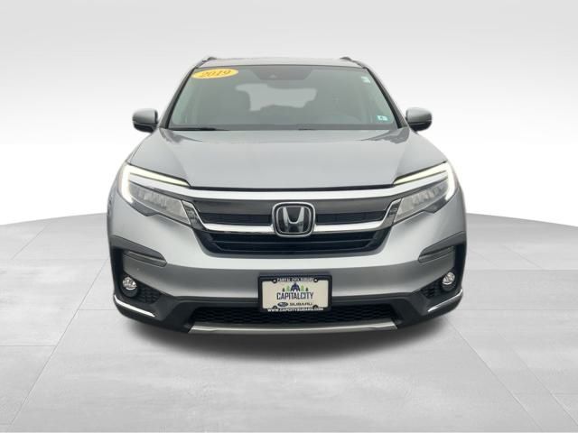 2019 Honda Pilot Touring photo 2