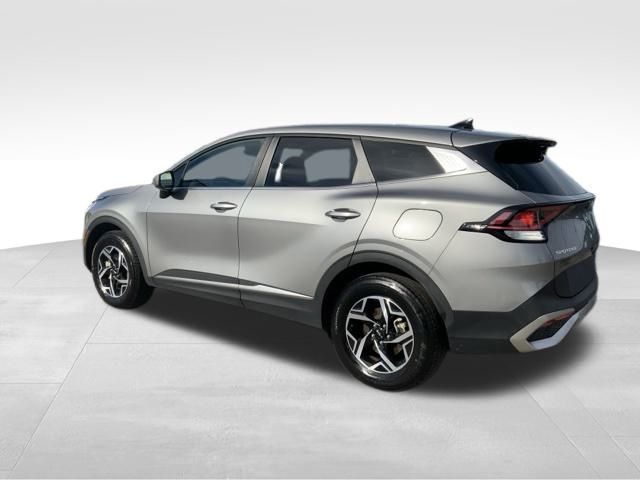 2023 Kia Sportage LX photo 4
