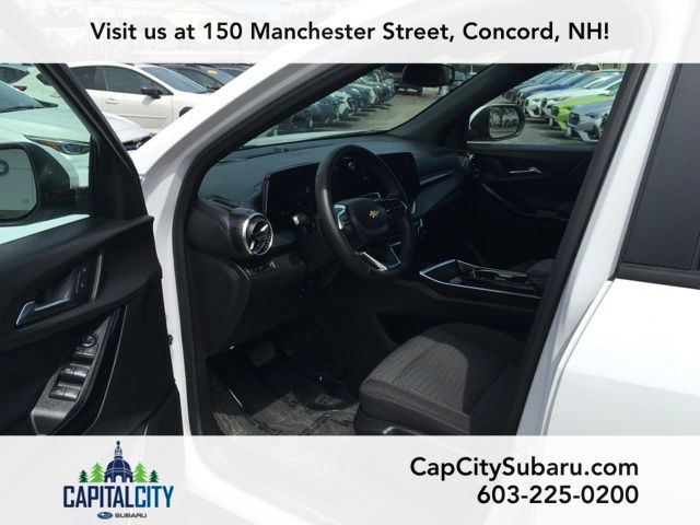2025 Chevrolet Equinox LT - Photo 12