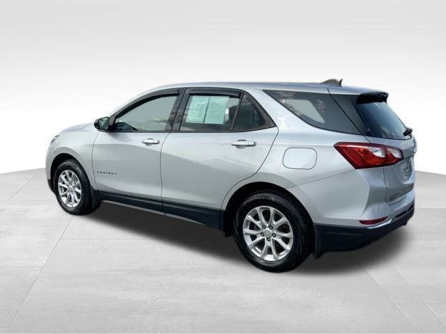 2018 Chevrolet Equinox LS photo 4