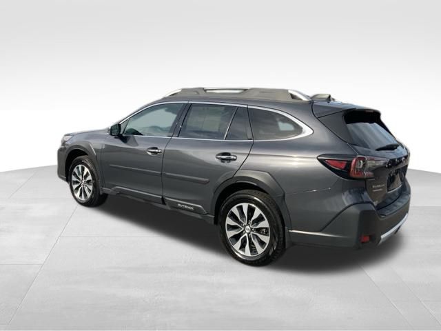 2024 Subaru Outback Touring photo 3