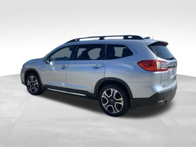 2023 Subaru Ascent Limited photo 4