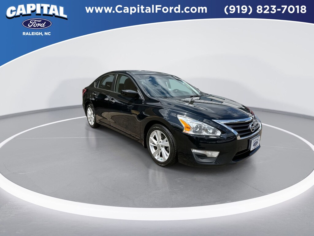 Used 2013 Nissan Altima 2.5 SV Sedan