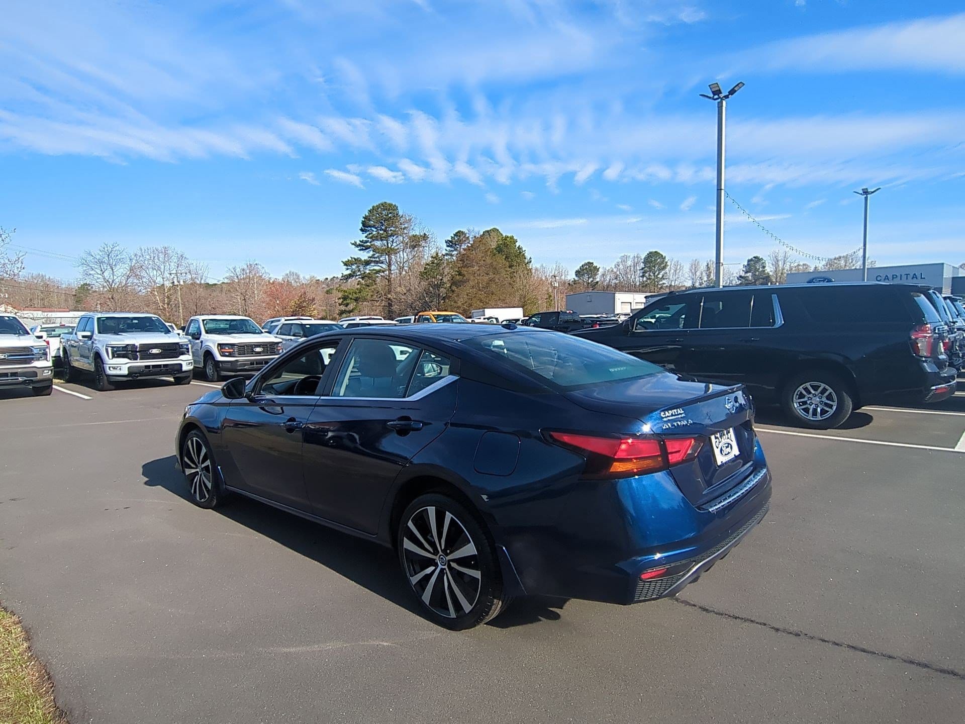 2021 Nissan Altima SR - Photo 3
