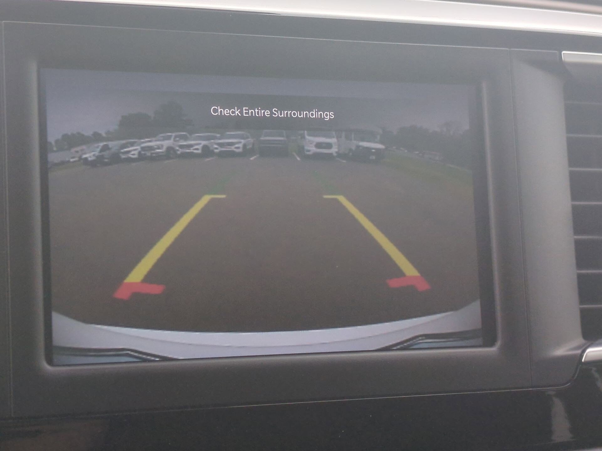 2023 Chrysler Voyager LX - Photo 17