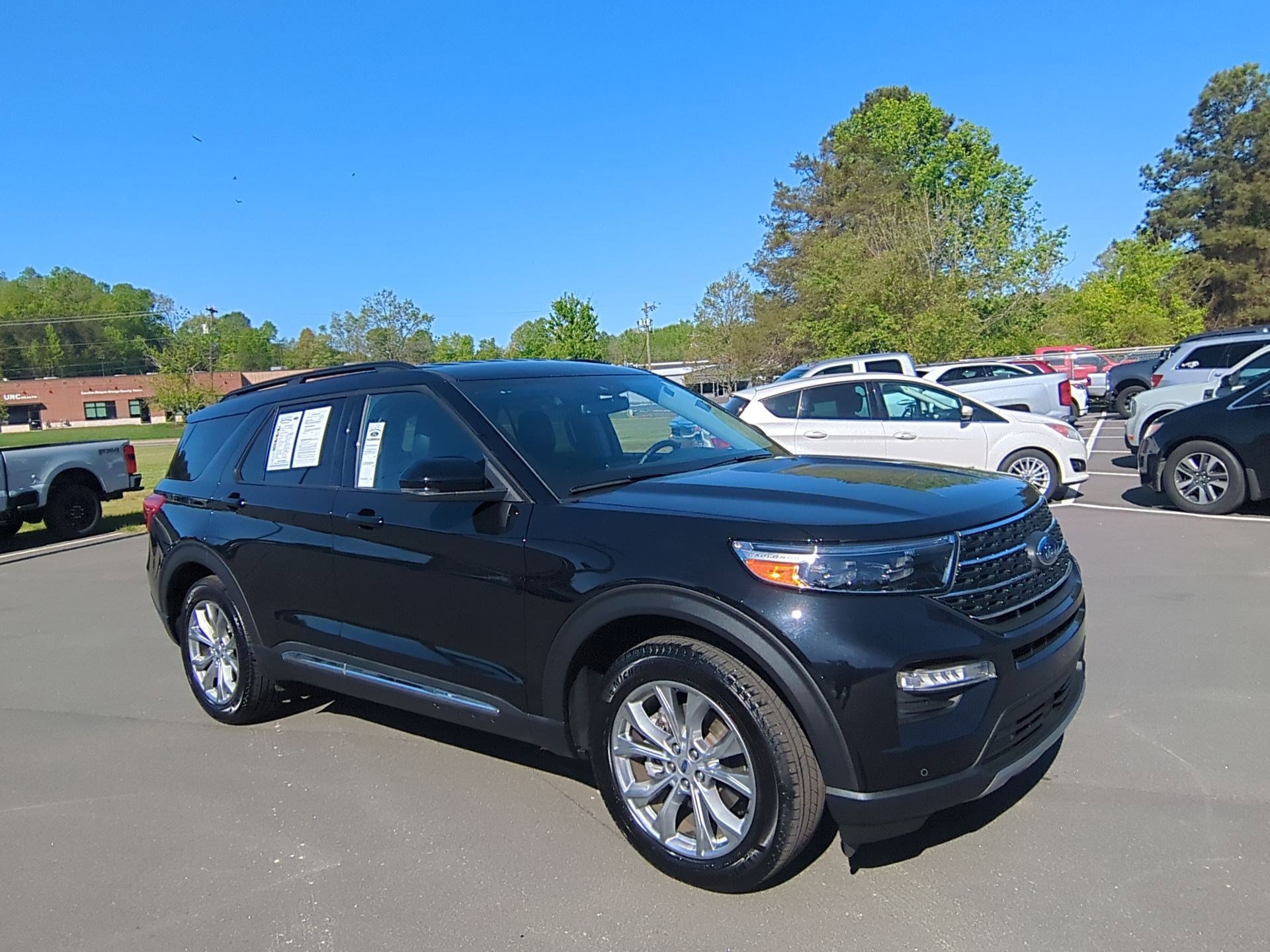 2023 Ford Explorer XLT - Photo 7