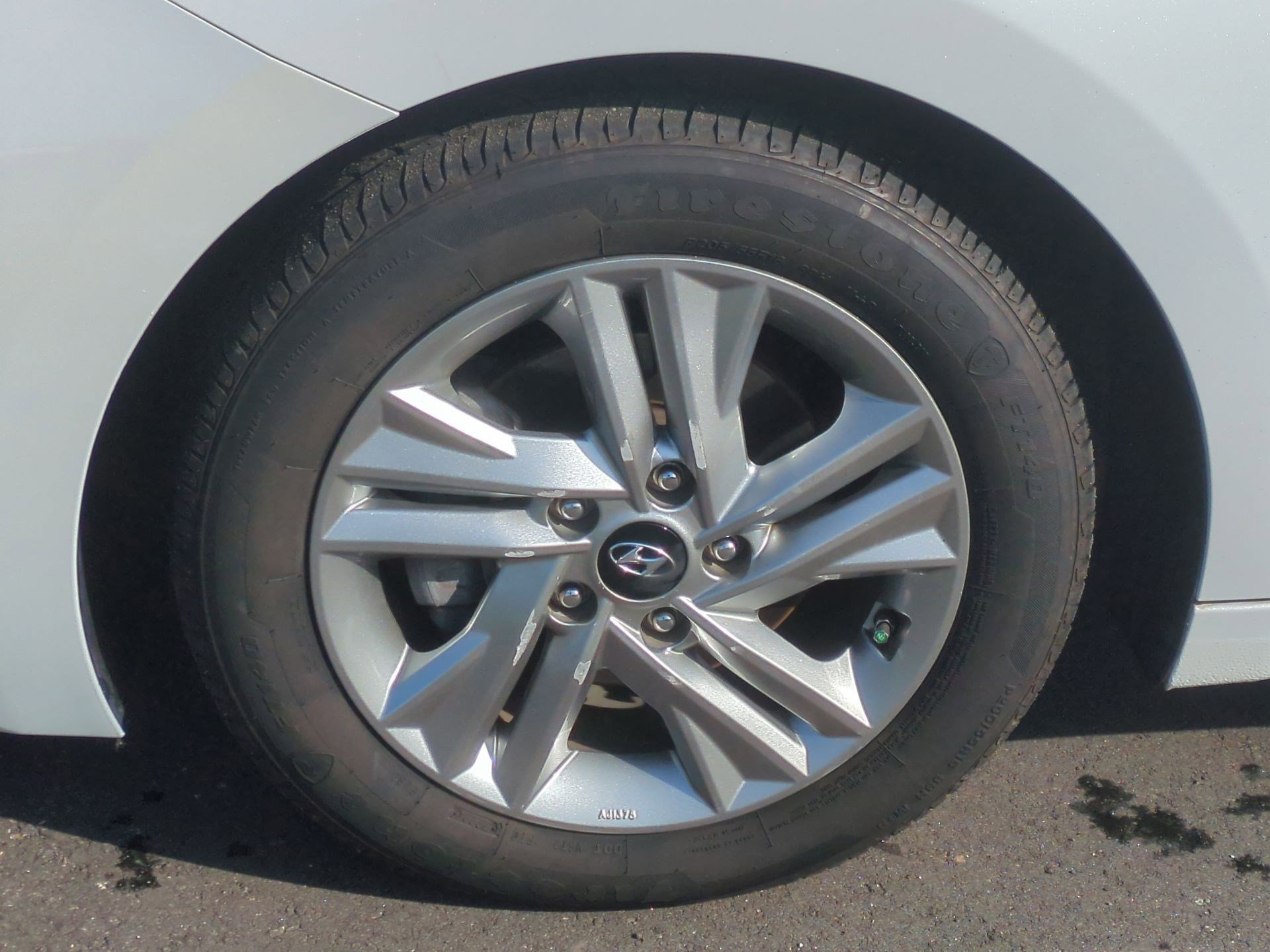 2020 Hyundai Elantra SEL - Photo 9