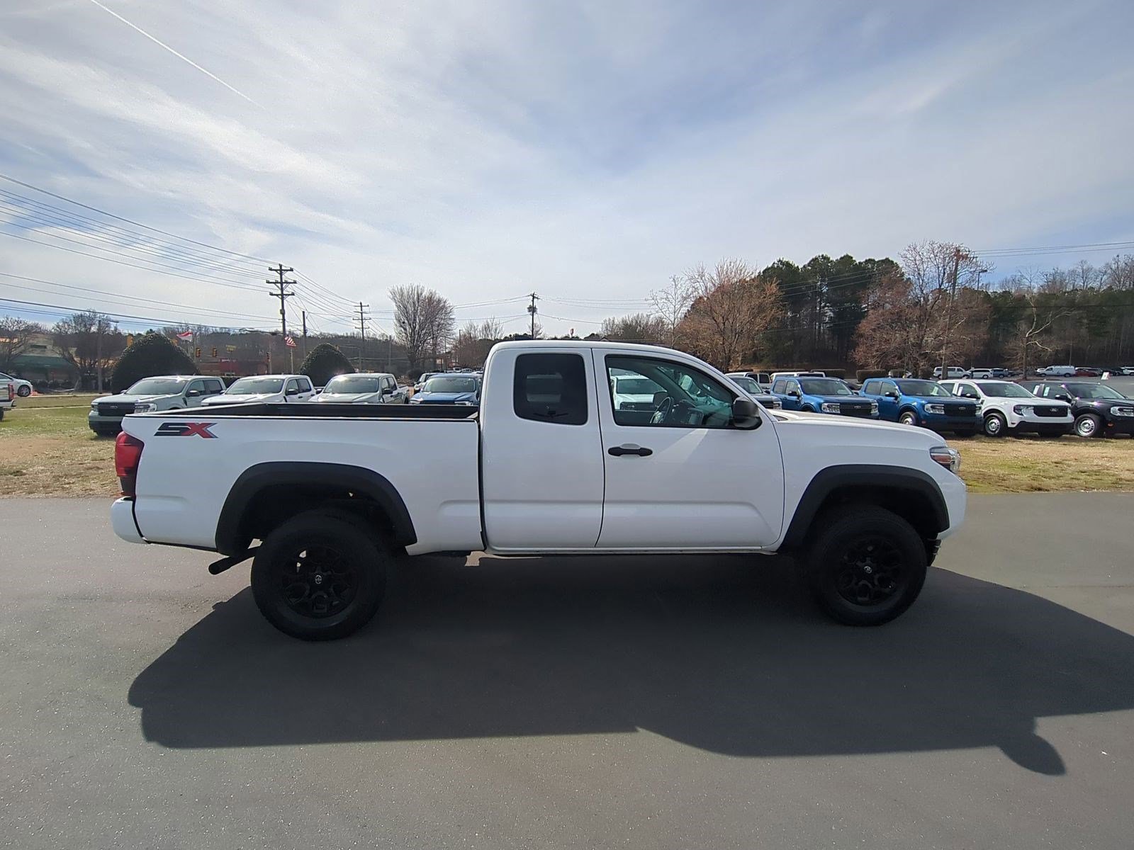 2022 Toyota Tacoma SR - Photo 6